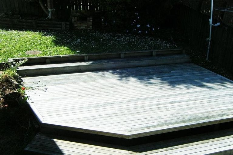 Photo of property in 7 Kearney Place, Massey, Auckland, 0614