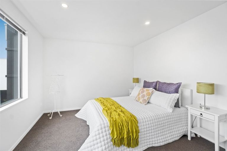 Photo of property in 2/670 Ferry Road, Woolston, Christchurch, 8023