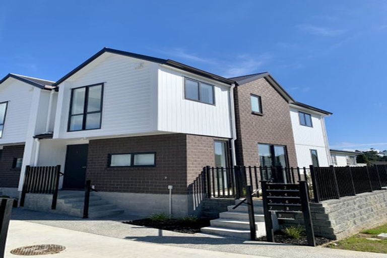 Photo of property in 1/3 Fairdale Place, Birkdale, Auckland, 0626