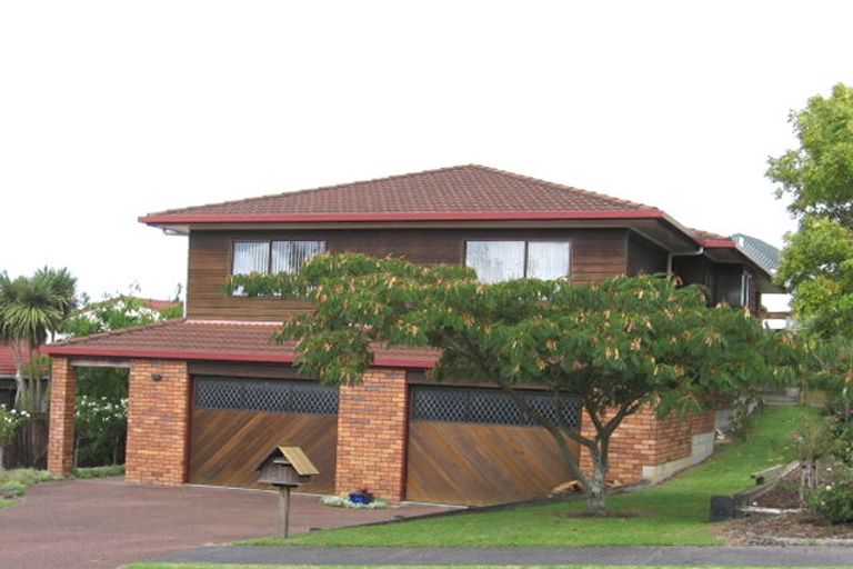 Photo of property in 15 Sturm Avenue, Massey, Auckland, 0614