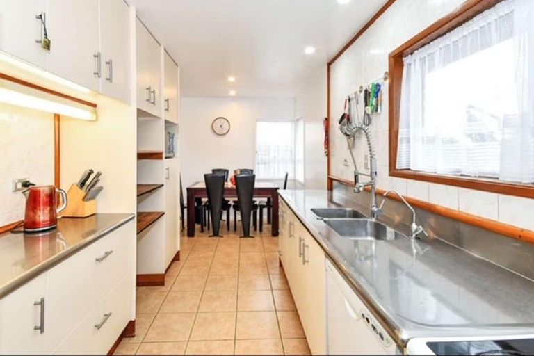 Photo of property in 3/45 Kenderdine Road, Papatoetoe, Auckland, 2025