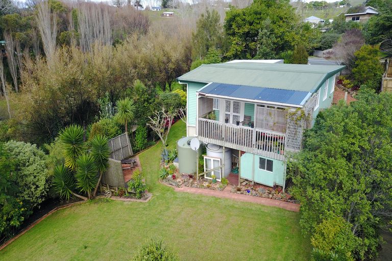 Photo of property in 13 Settlement Road, Kaiwaka, 0573