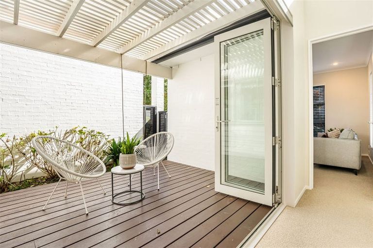 Photo of property in 17 Station Street, Hobsonville, Auckland, 0616