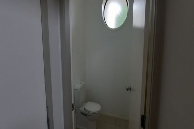 Photo of property in 29 Riverstone Drive, Riverstone Terraces, Upper Hutt, 5018