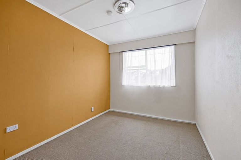 Photo of property in 64 Ngamotu Road, Spotswood, New Plymouth, 4310