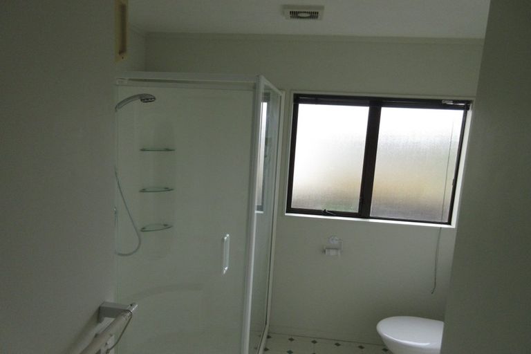 Photo of property in 2 Eatwell Avenue, Paraparaumu Beach, Paraparaumu, 5032