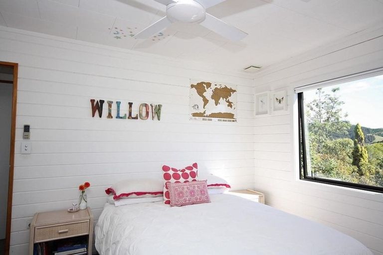 Photo of property in 130 Tirohanga Drive, Whangamata, 3620