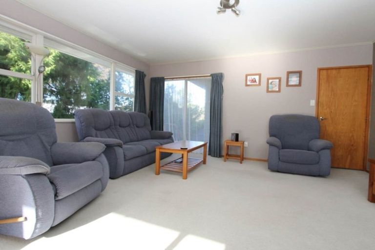Photo of property in 50 Weatherly Road, Torbay, Auckland, 0630