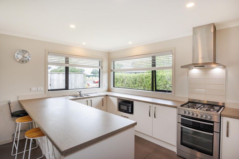 Photo of property in 4 Arena Court, Palmerston North, 4410