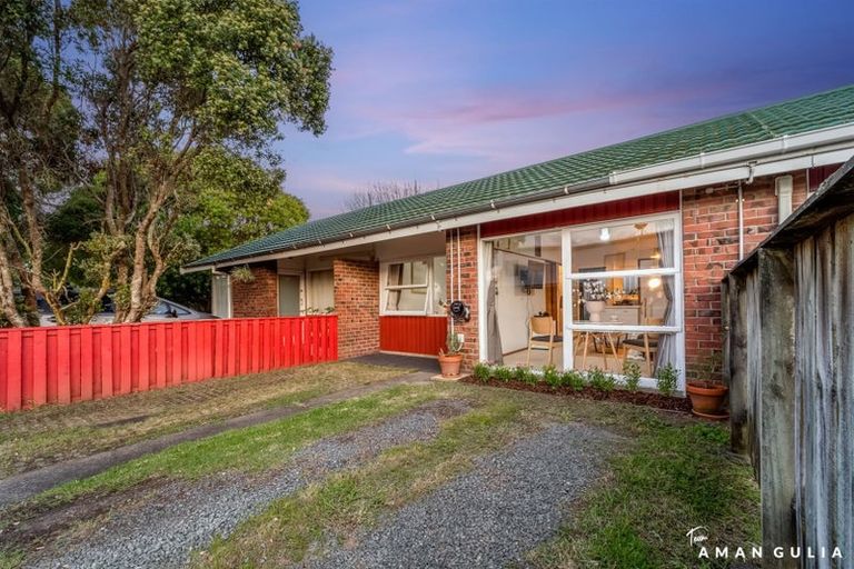 Photo of property in 2/53 Margan Avenue, New Lynn, Auckland, 0600