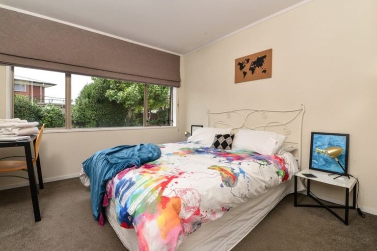 Photo of property in 12 Mclaren Place, Chedworth, Hamilton, 3210