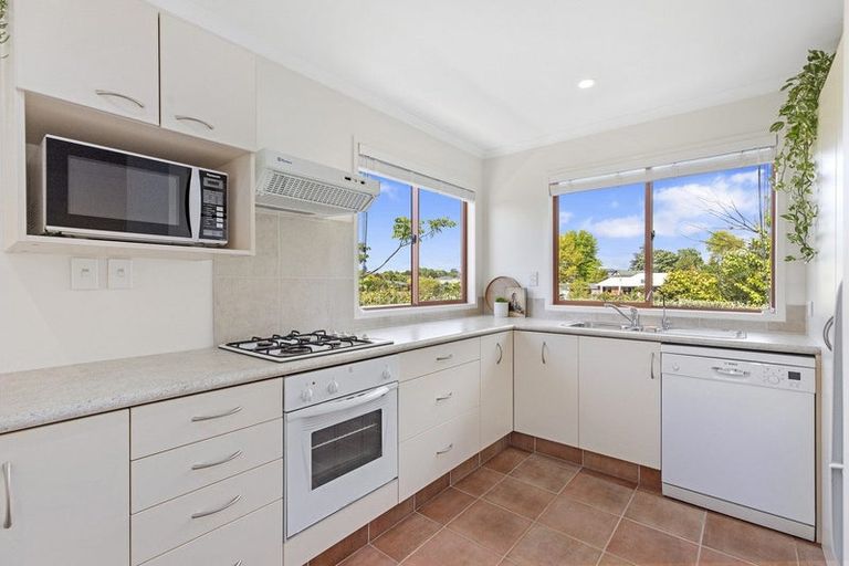 Photo of property in Cotswold Court, 3/8 Cheyne Road, Pyes Pa, Tauranga, 3112