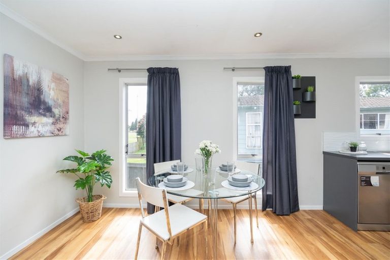 Photo of property in 19 Crescent Court, Melville, Hamilton, 3206