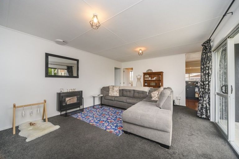 Photo of property in 37 Gemini Avenue, Milson, Palmerston North, 4414