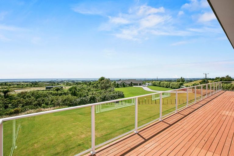 Photo of property in 1532 Carrington Road, Hurworth, New Plymouth, 4371