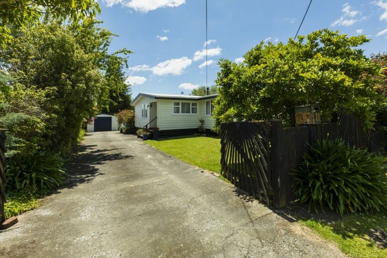 Photo of property in 11 Smith Street, Waipukurau, 4200