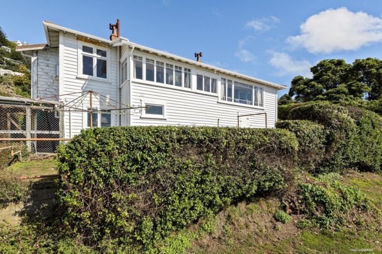Photo of property in 111 Grafton Road, Roseneath, Wellington, 6011