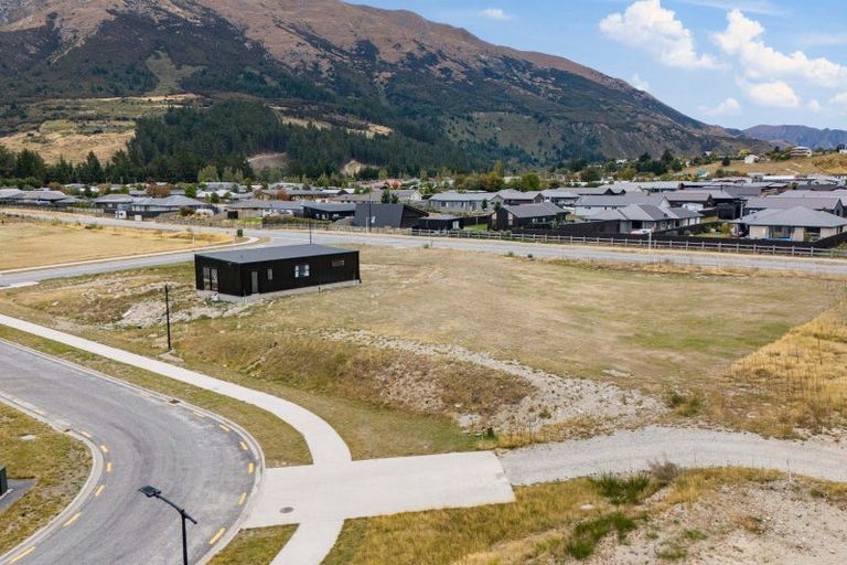 Photo of property in 5 Lost Burn Road, Lake Hawea, 9382