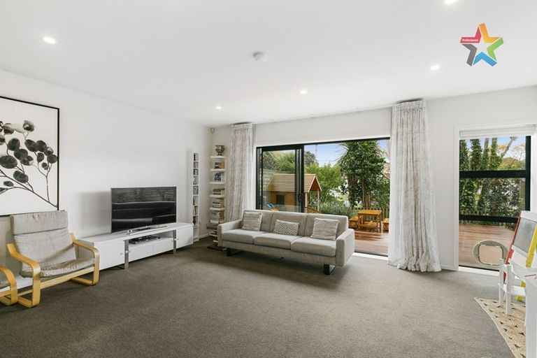 Photo of property in 15 Glen Evans Crescent, Fairfield, Lower Hutt, 5011