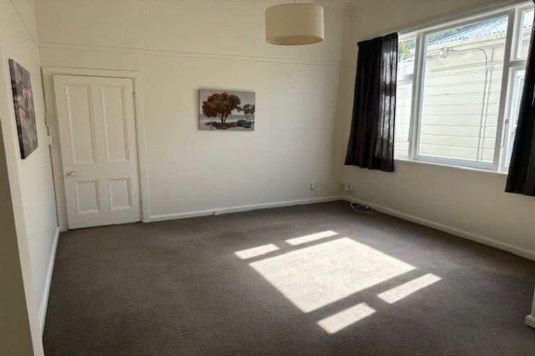 Photo of property in 211 Grant Road, Thorndon, Wellington, 6011