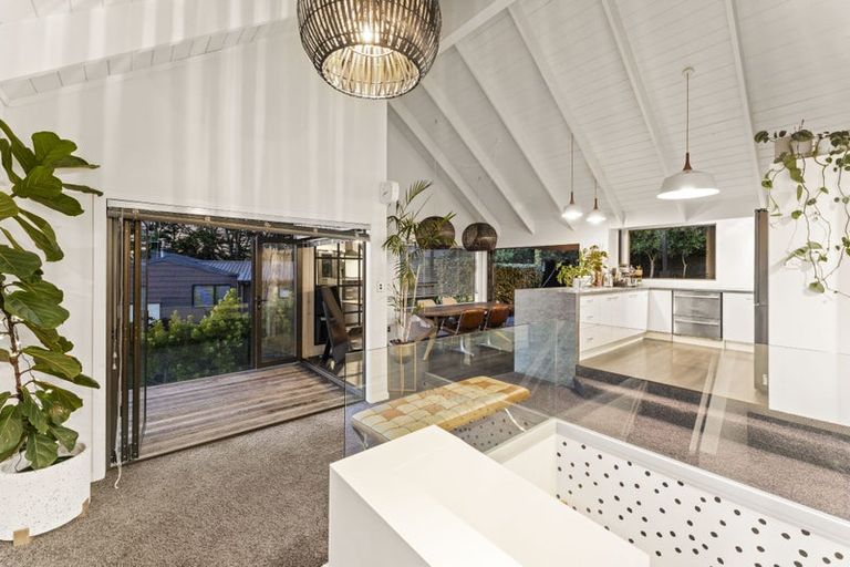 Photo of property in 59 Calluna Crescent, Totara Heights, Auckland, 2105