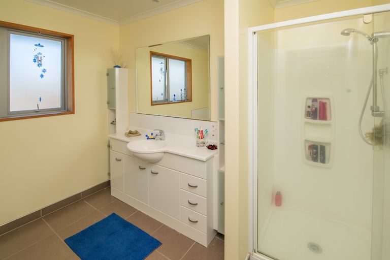 Photo of property in 21 Cridland Street West, Kaiapoi, 7630