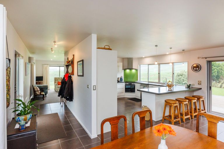 Photo of property in 26 Highland View Drive, Tokomaru, Palmerston North, 4474