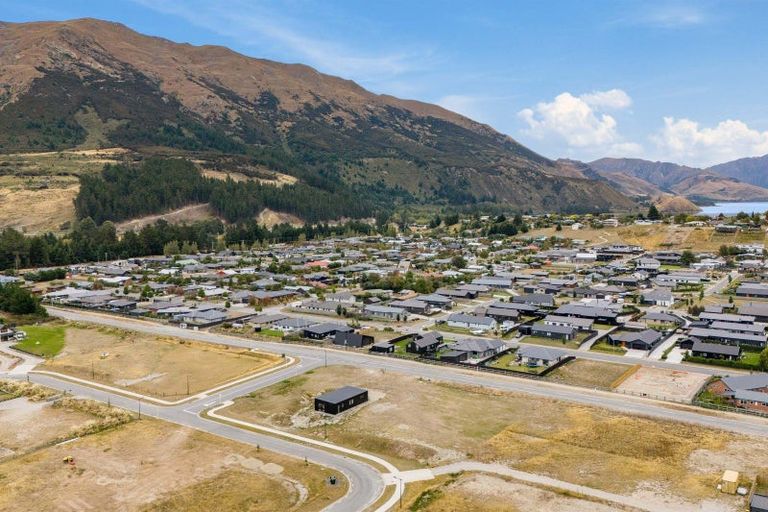 Photo of property in 5 Lost Burn Road, Lake Hawea, 9382