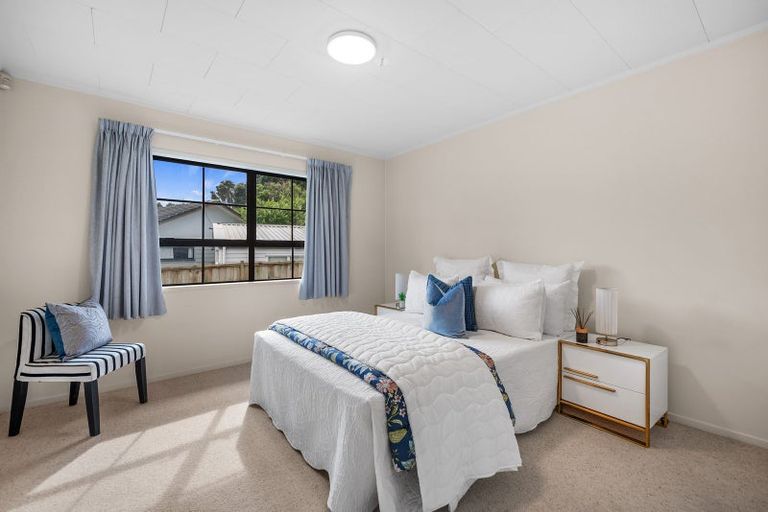 Photo of property in 79 Santiago Crescent, Unsworth Heights, Auckland, 0632