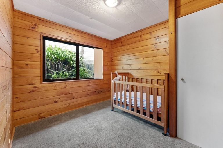 Photo of property in 37 Westhaven Drive, Tawa, Wellington, 5028