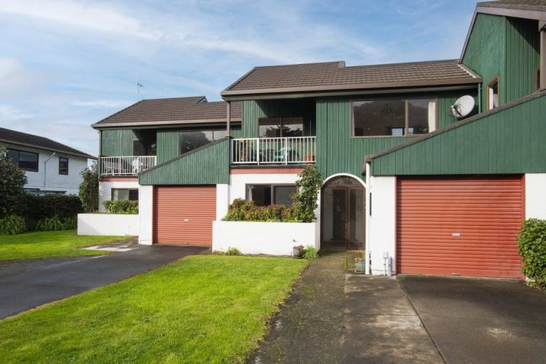 Photo of property in 67 Esplanade, Kaiti, Gisborne, 4010