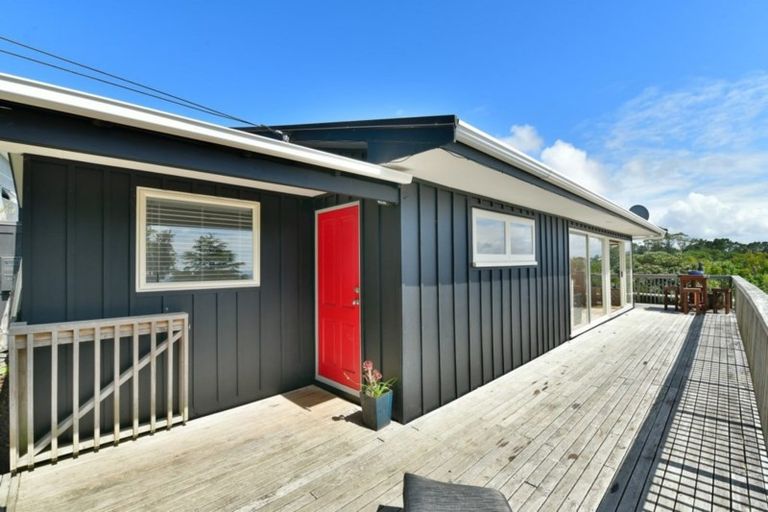 Photo of property in 27 Scott Road, Stanmore Bay, Whangaparaoa, 0932