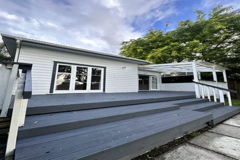 Photo of property in 308 Royal Road, Massey, Auckland, 0614