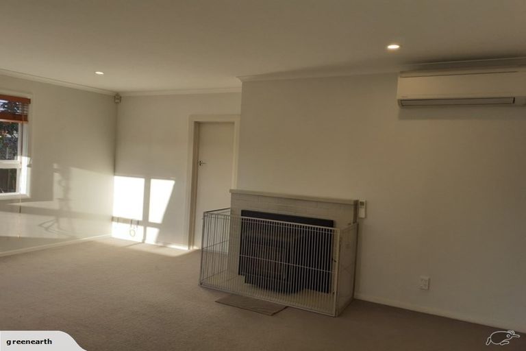 Photo of property in 20 Avonhead Road, Avonhead, Christchurch, 8042