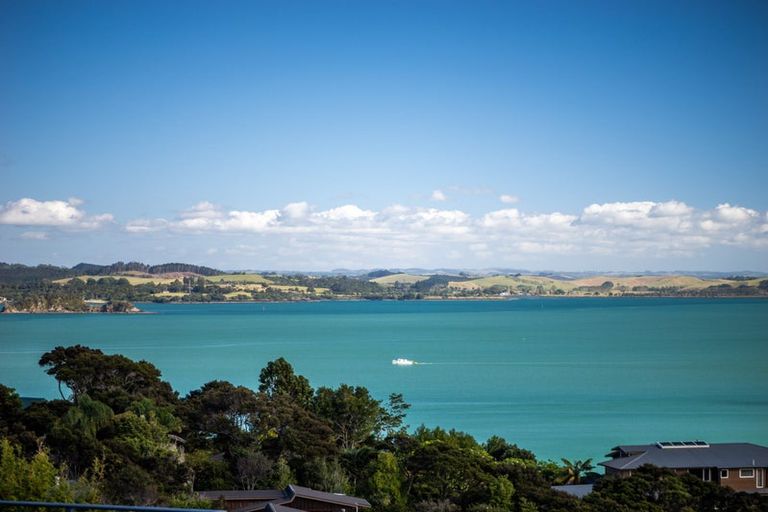 Photo of property in 202 Te Wahapu Road, Russell, 0272