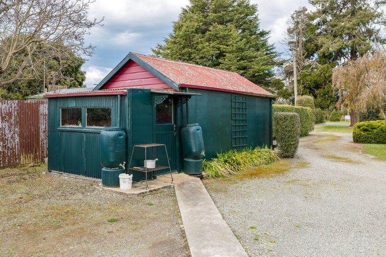 Photo of property in 28-30 Edward Street, Waimate, 7924