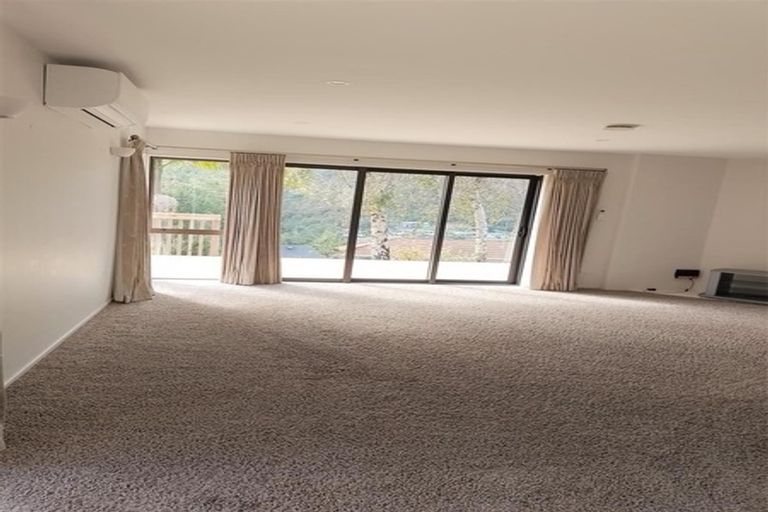 Photo of property in 30 Ngahere Drive, Horahora, Whangarei, 0110