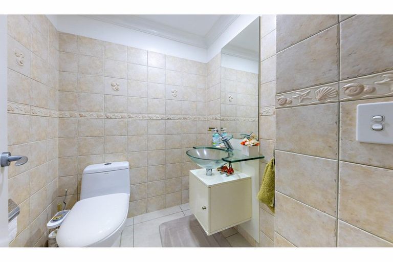 Photo of property in 8/126 Stancombe Road, Flat Bush, Auckland, 2016