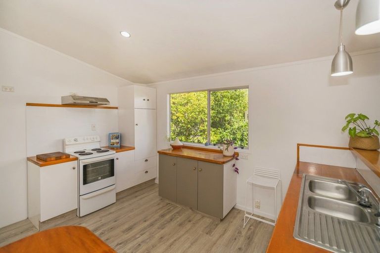 Photo of property in 22 Catherine Crescent, Whitianga, 3510