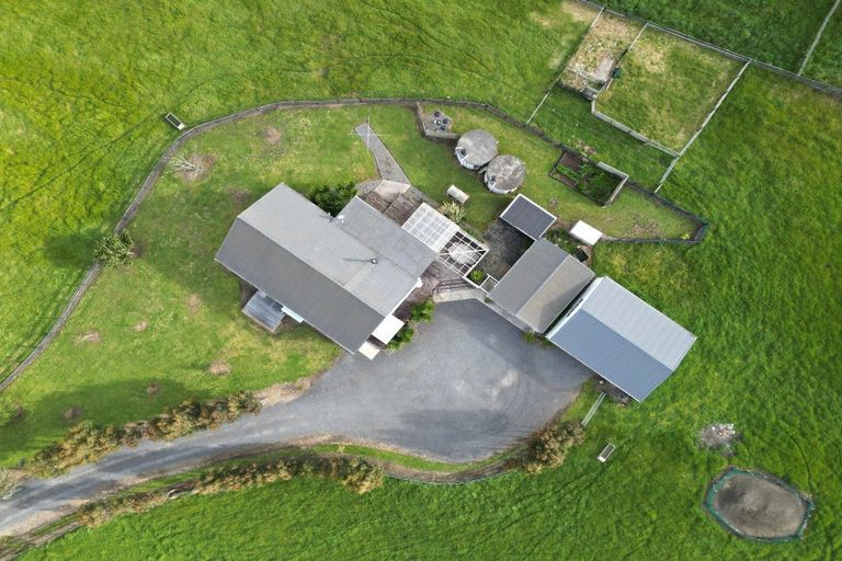 Photo of property in 125 Hickford Road, Foxton, 4893