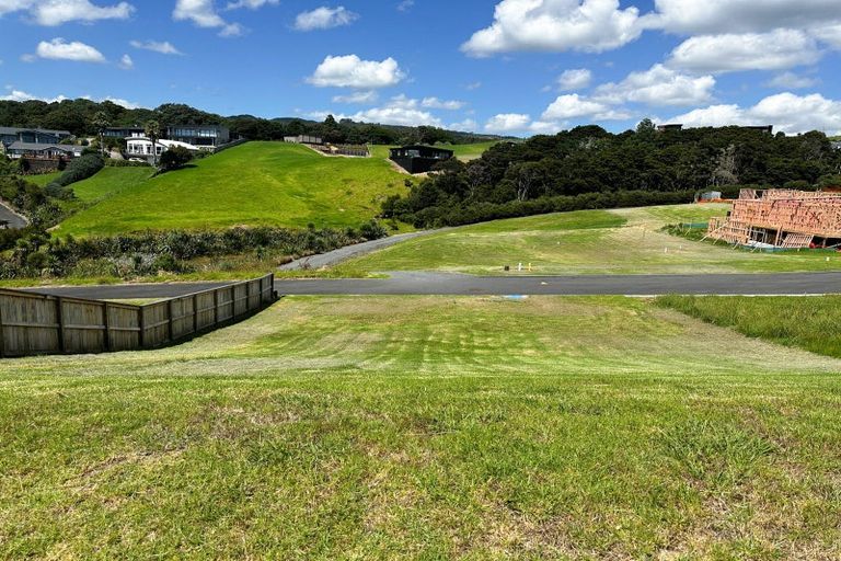 Photo of property in 9 Milky Way, Langs Beach, 0582