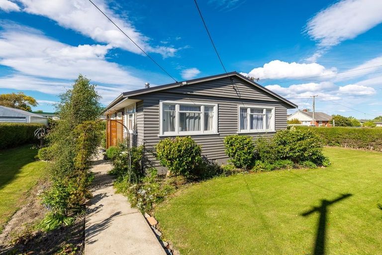 Photo of property in 6 Betten Street, Waimate, 7924