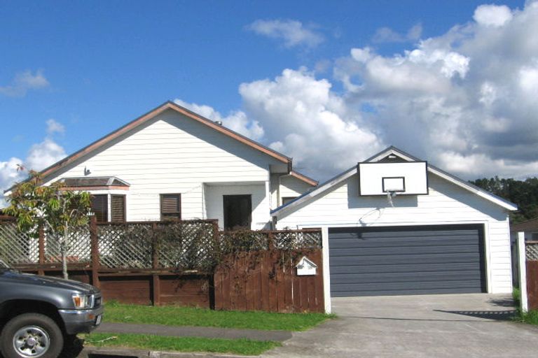 Photo of property in 18 Posa Avenue, Henderson, Auckland, 0612