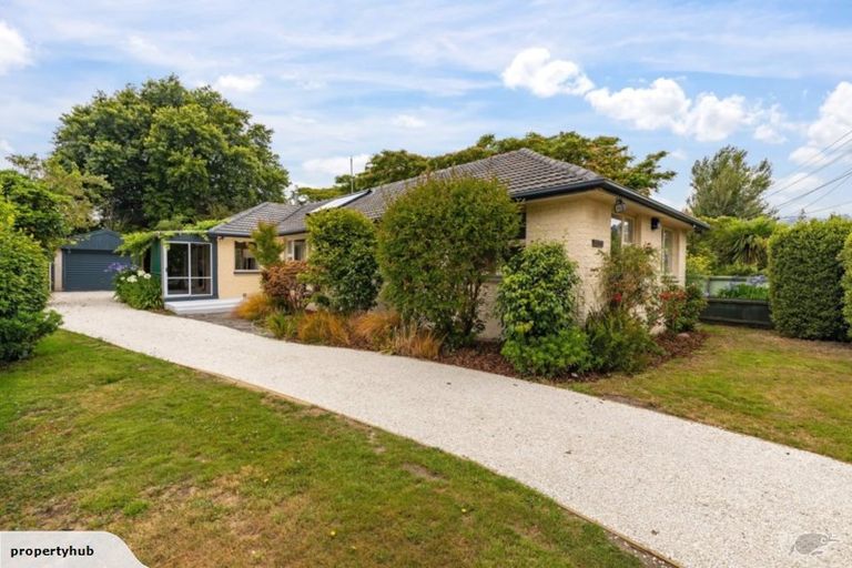 Photo of property in 271 Fifield Terrace, Opawa, Christchurch, 8023
