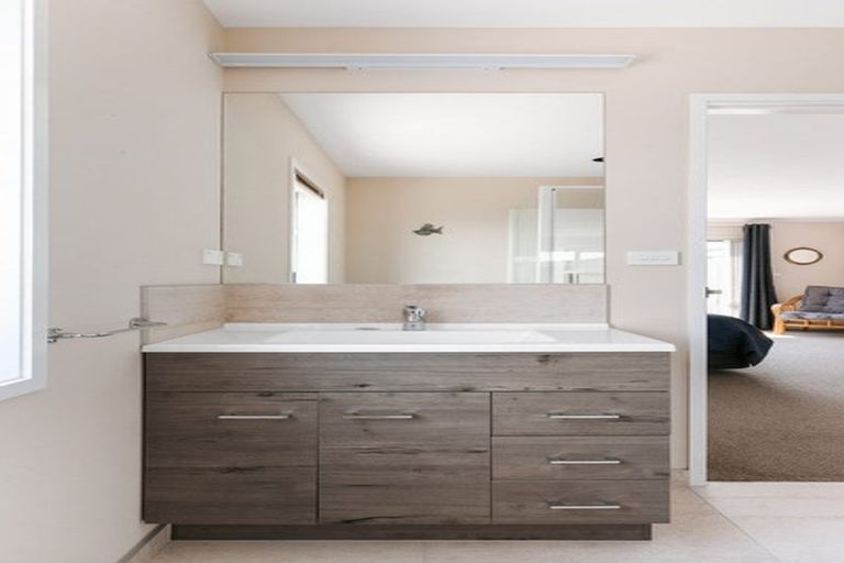 Photo of property in 250 Hamurana Road, Omokoroa, 3114