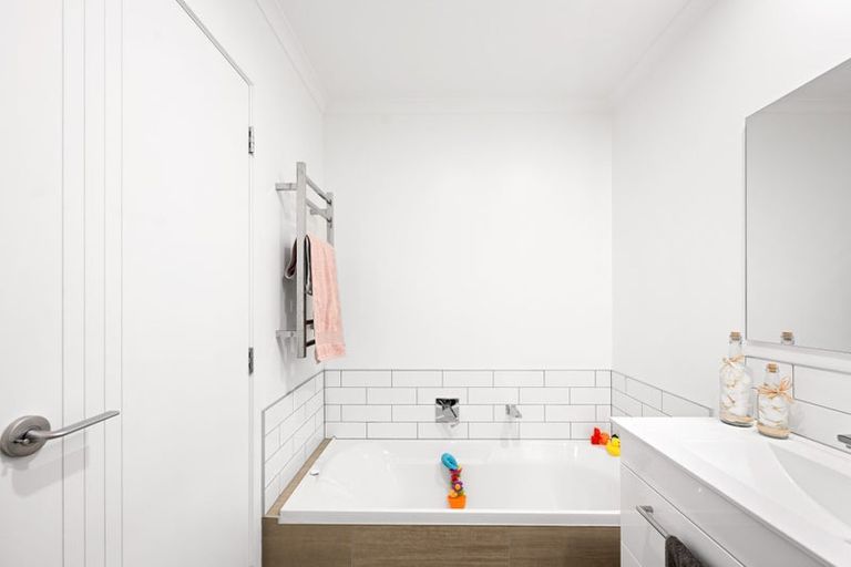 Photo of property in 10/19 Ruakiwi Road, Hamilton Lake, Hamilton, 3204