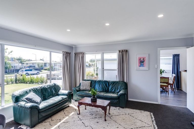 Photo of property in 57 Clarence Cox Crescent, Pirimai, Napier, 4112