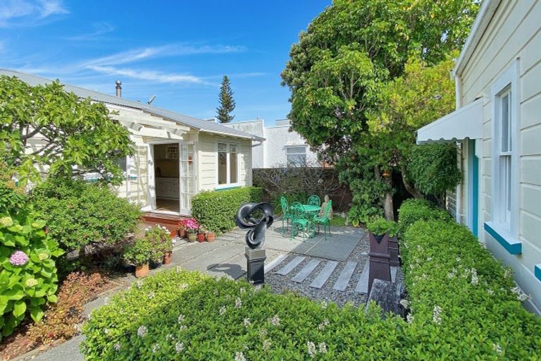 Photo of property in 36 The Esplanade, Westshore, Napier, 4110