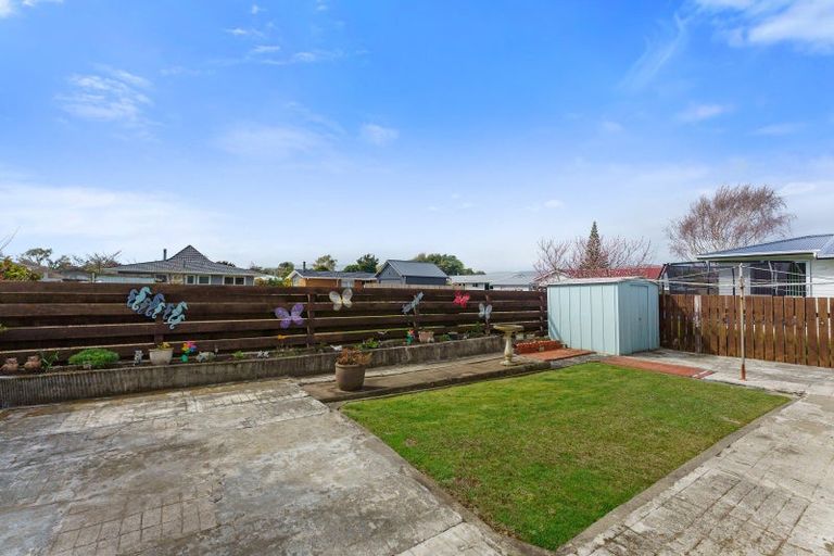 Photo of property in 8a-b Sharda Grove, Paraparaumu Beach, Paraparaumu, 5032