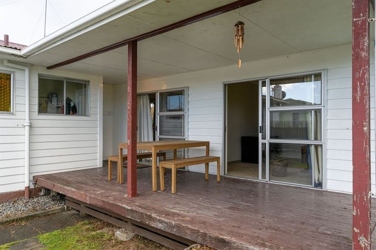 Photo of property in 39 Fergusson Street, Solway, Masterton, 5810